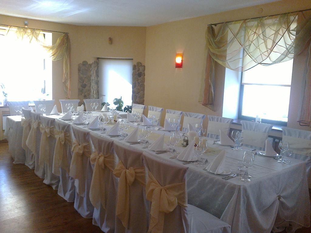Gilija Hotel Šilutė Екстериор снимка