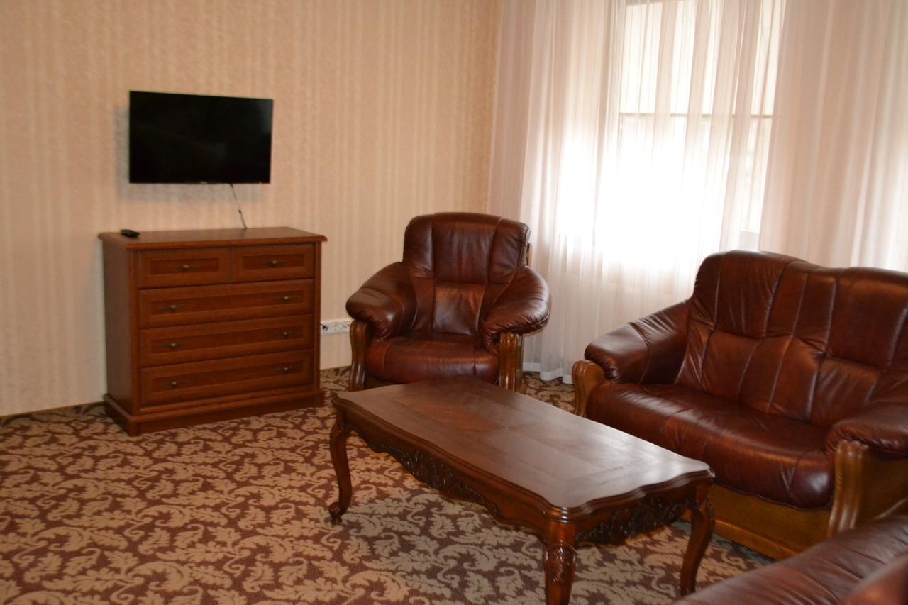 Gilija Hotel Šilutė Екстериор снимка