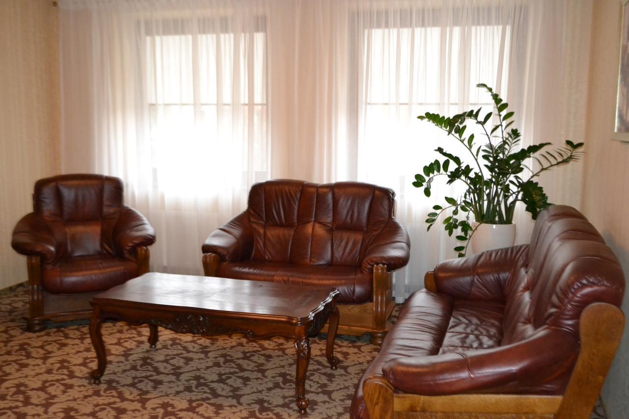 Gilija Hotel Šilutė Екстериор снимка