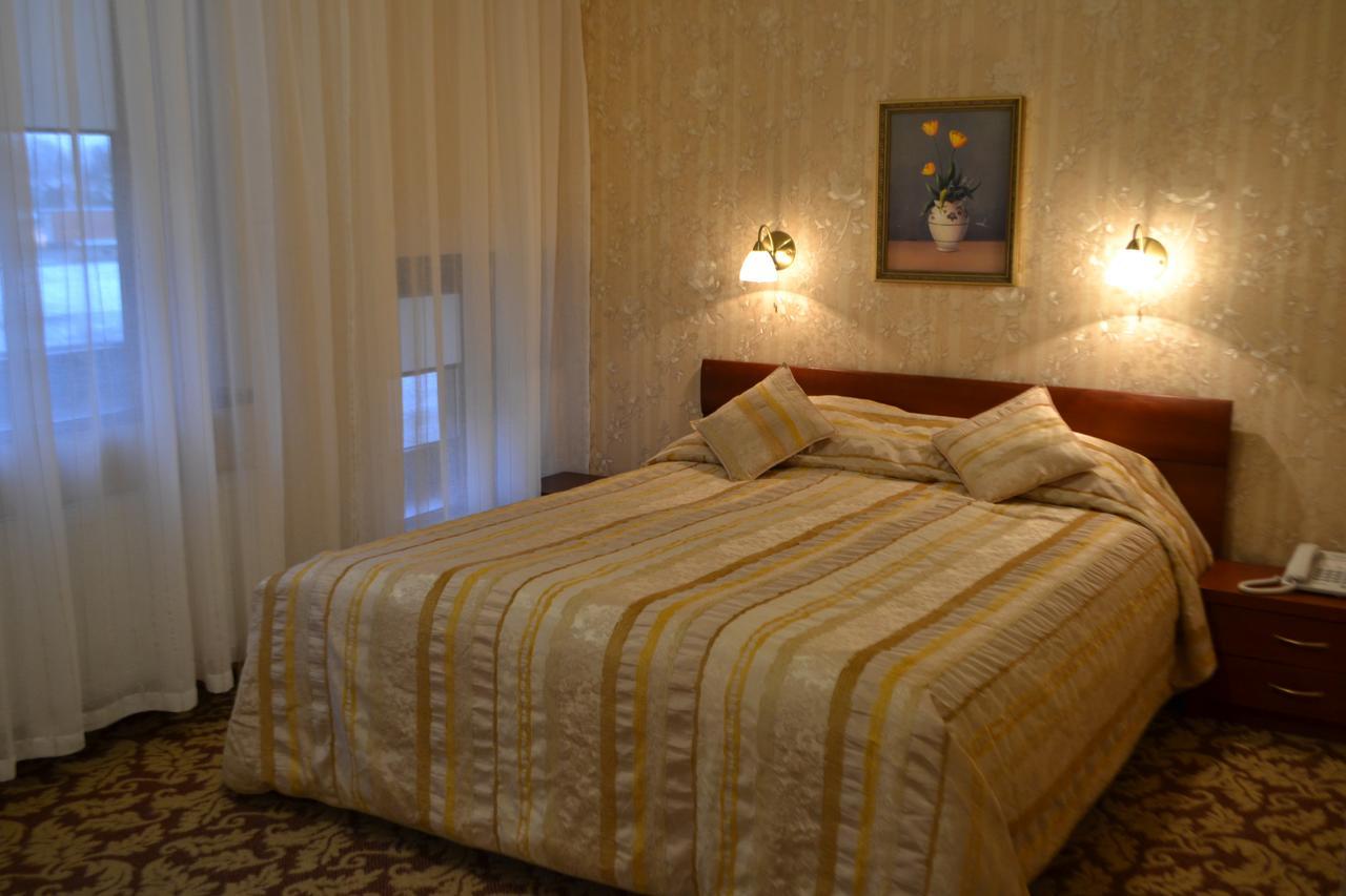 Gilija Hotel Šilutė Екстериор снимка