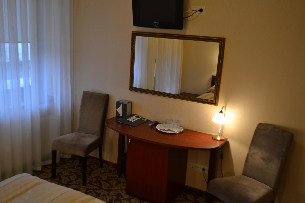 Gilija Hotel Šilutė Екстериор снимка
