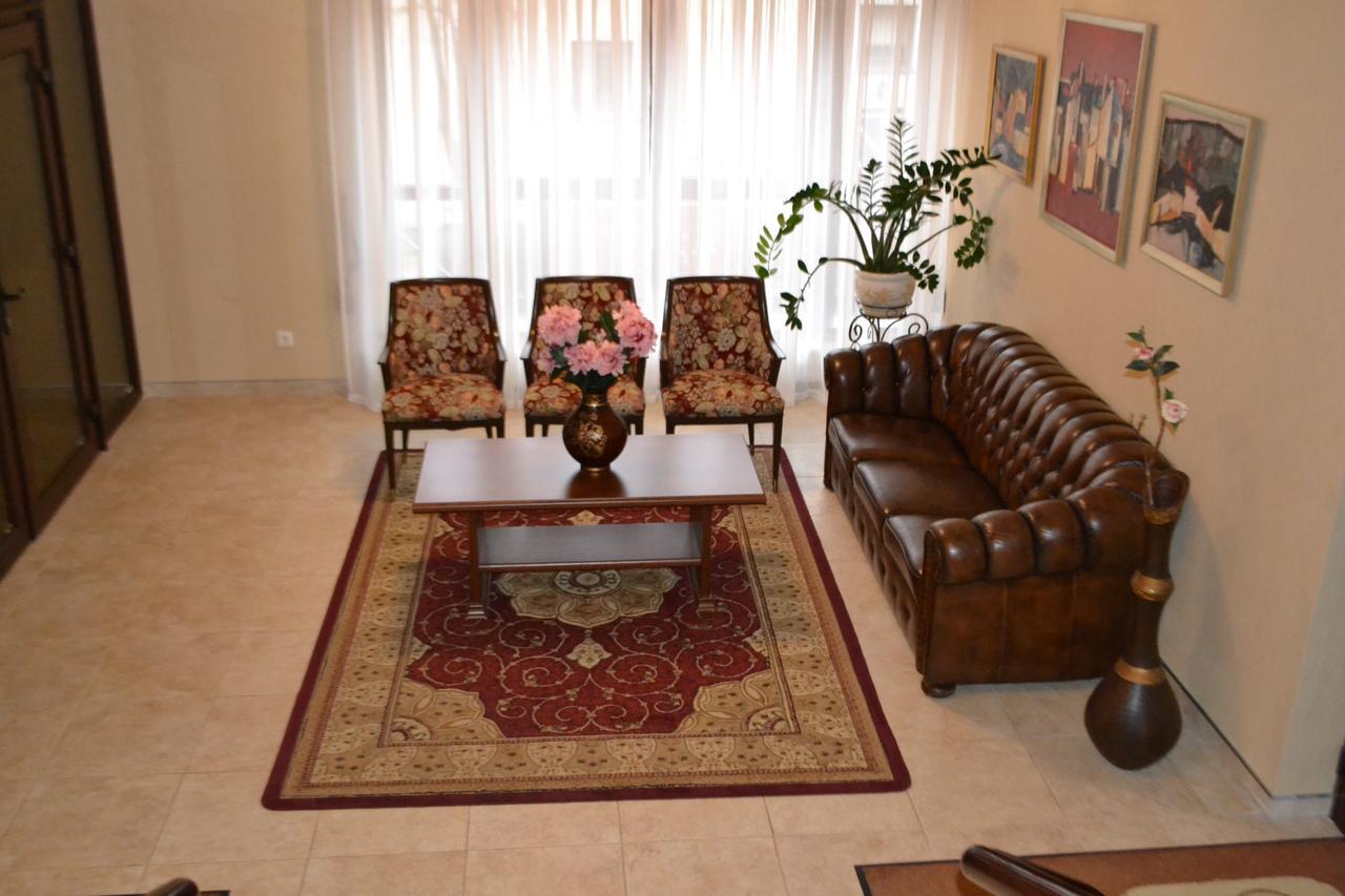 Gilija Hotel Šilutė Екстериор снимка