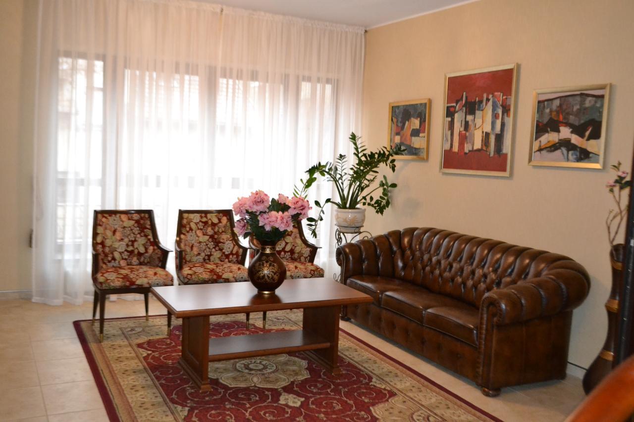 Gilija Hotel Šilutė Екстериор снимка