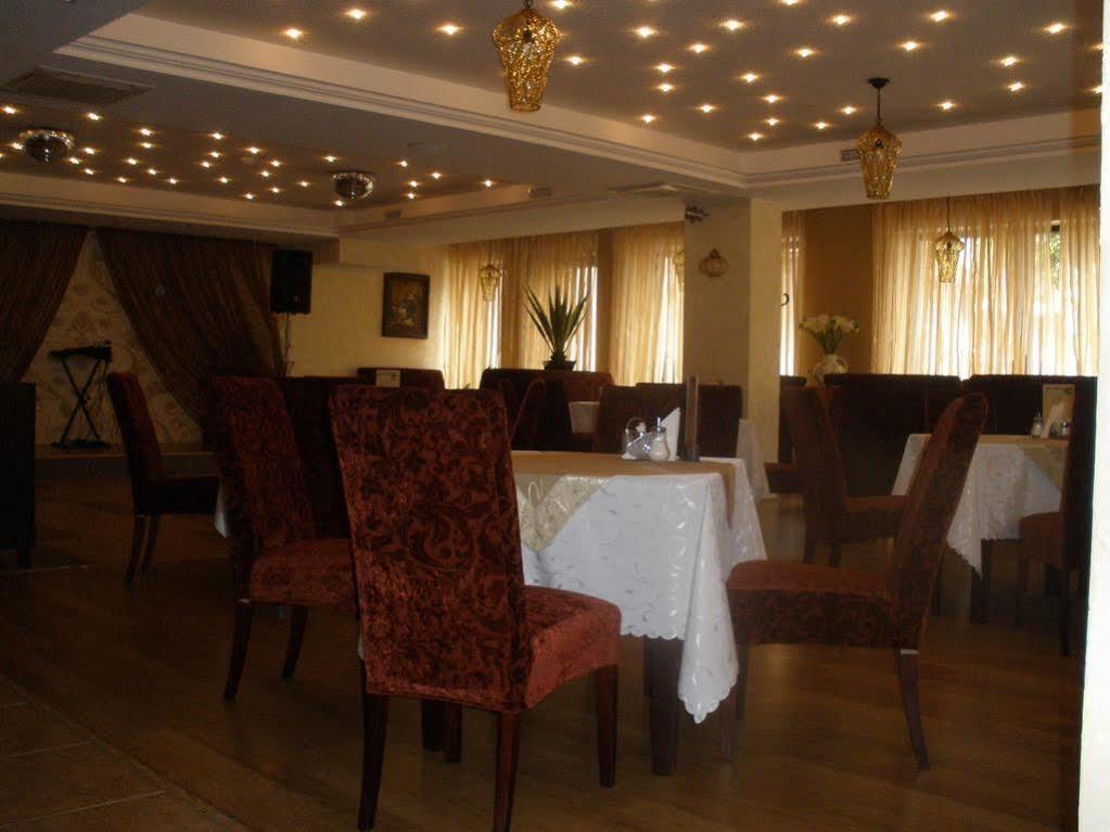 Gilija Hotel Šilutė Екстериор снимка